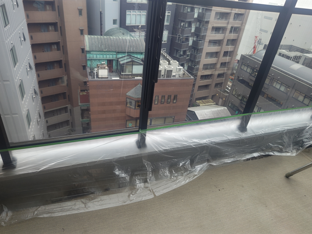 東京都新宿区市谷本村町のベランダ・バルコニークリーニングの作業後1