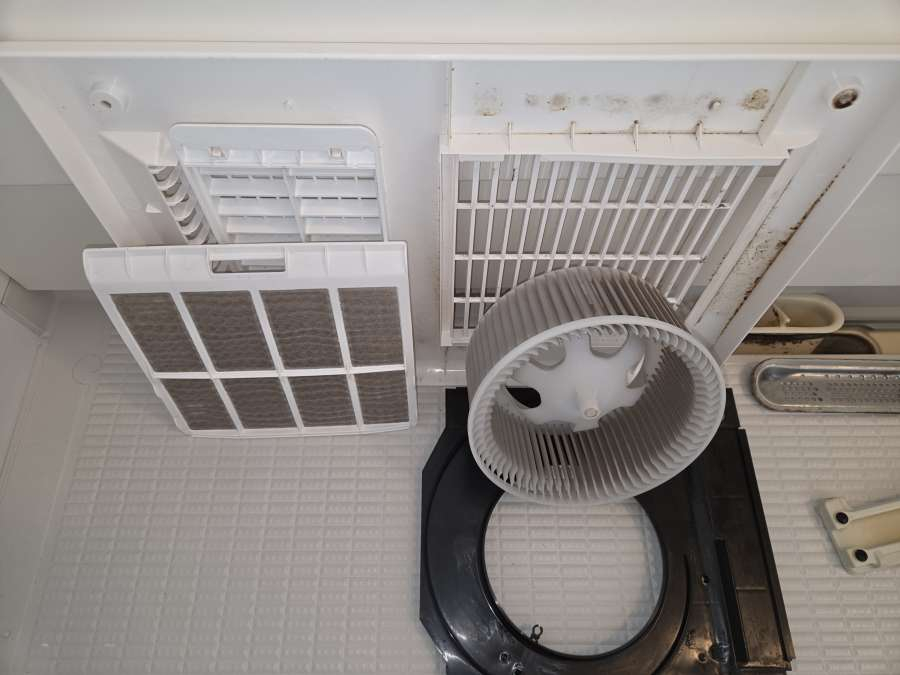 東京都大田区の中古住宅購入後の徹底クリーニングの作業前2