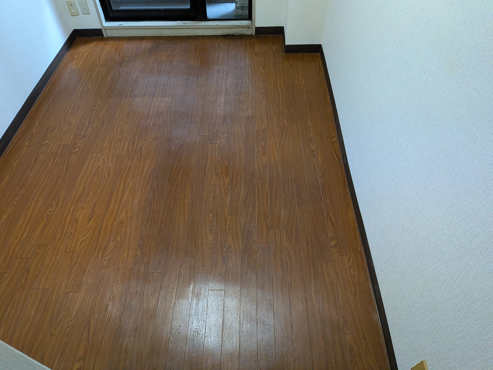 神奈川県横浜市中区長者町の賃貸住宅退去後の原状回復クリーニングの作業後1