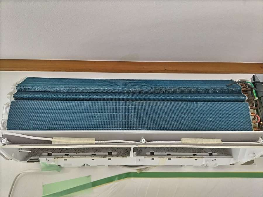 山口県防府市桑山の壁掛けエアコンの作業前2