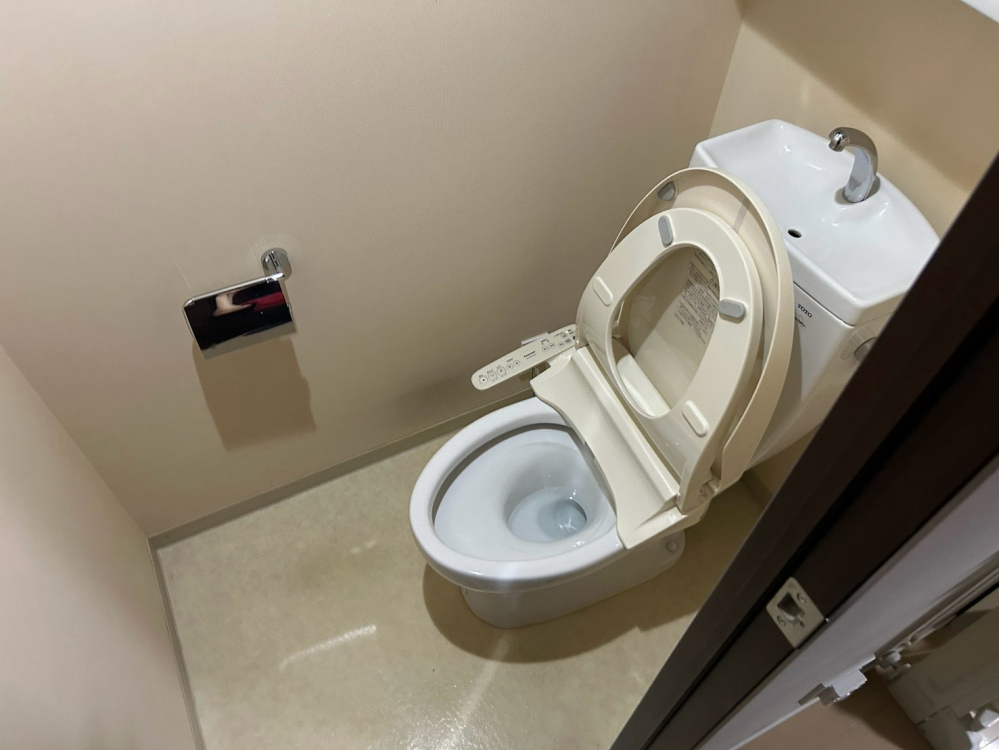神奈川県川崎市幸区塚越のトイレクリーニングの作業後1