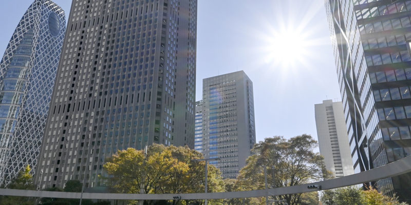 【2025年最新】最新版の世代別年収データ!平均だけでなく中央値も解説!年収を増やすために取るべき戦略